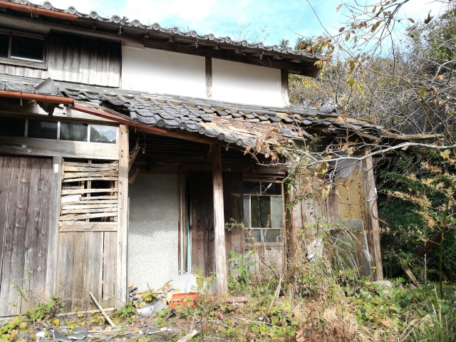 相続した空き家を売る理由